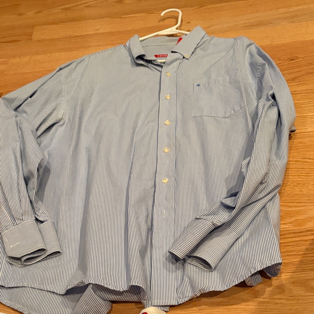 Izod Men's Light Blue Striped Button Down Shirt